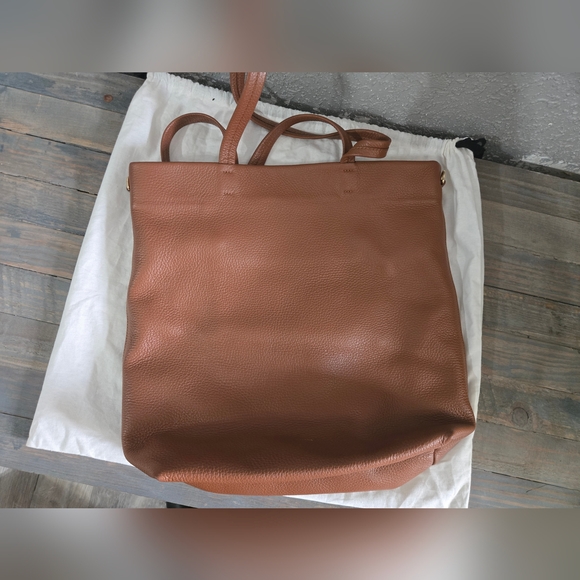 Cuyana Tall Easy Zipper Tote - Picture 2 of 8